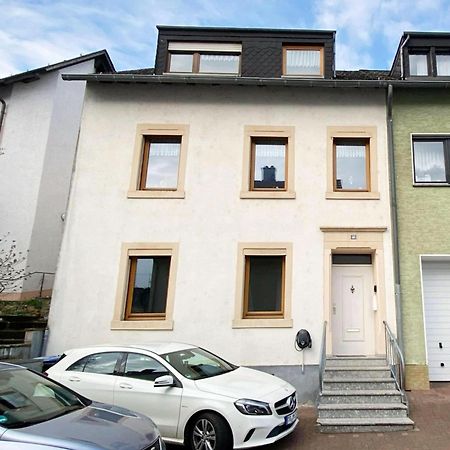 Zentrale Ferienwohnung Trier-Euren Mit Heimkino, Kueche, Wallbox & Kostenlose Fahrraeder Eksteriør billede