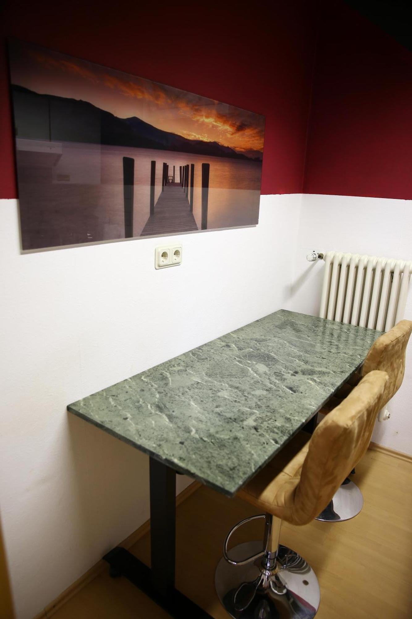 Zentrale Ferienwohnung Trier-Euren Mit Heimkino, Kueche, Wallbox & Kostenlose Fahrraeder Eksteriør billede
