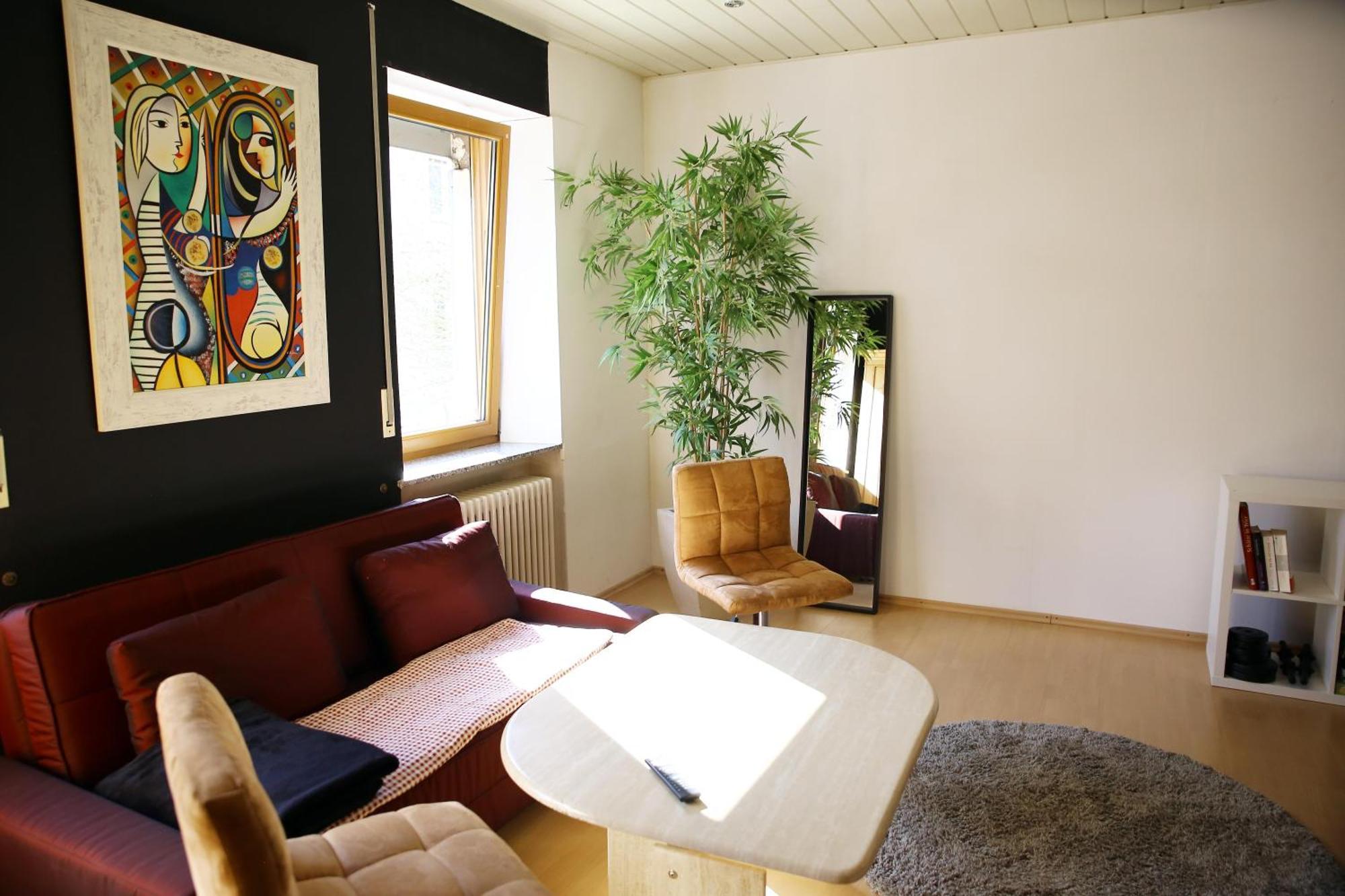 Zentrale Ferienwohnung Trier-Euren Mit Heimkino, Kueche, Wallbox & Kostenlose Fahrraeder Eksteriør billede